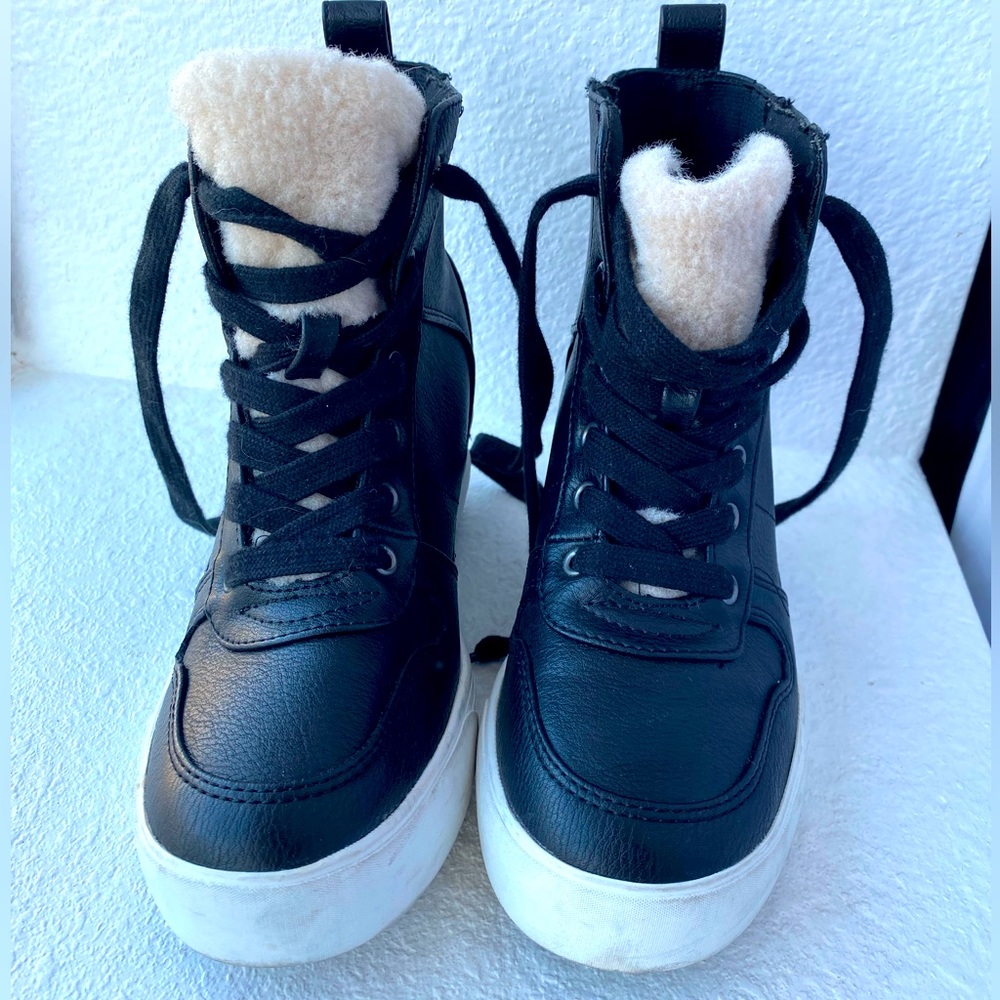 Indigo Rd Wedge Sneakers with fur